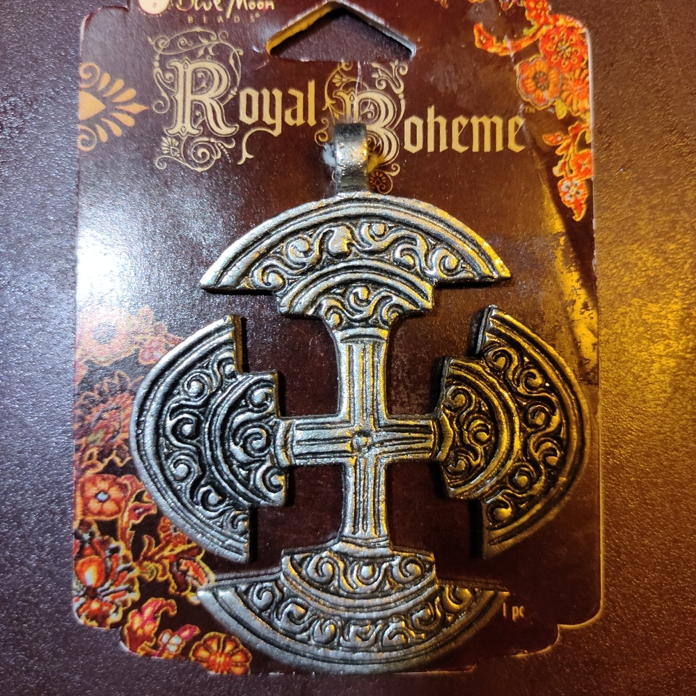 Cross. Old World style. Metal